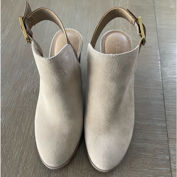 Gibson Latimer Shoes - Gibson & Latimer Suede Slingback Size 7